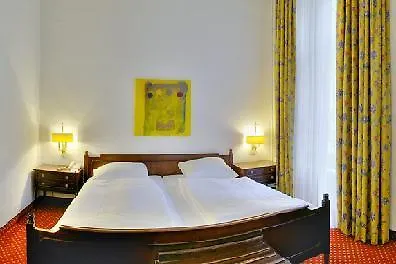 Hotel Mark Meinekestrasse